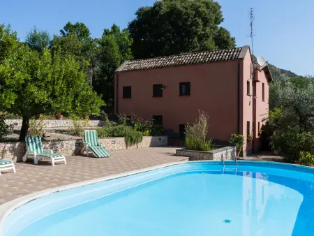 Location Villa à Salisano 8 personnes