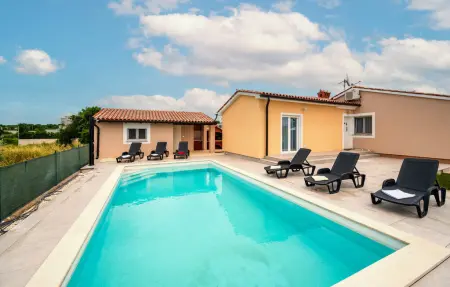 Location Maison à Galizana 6 personnes