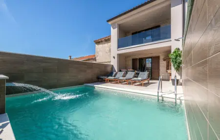 Location Maison à Barban 6 personnes