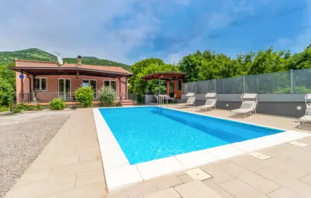 Location Maison à Hreljin 6 personnes