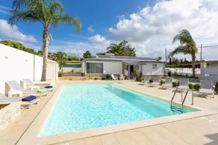 Location Maison à Trappeto 8 personnes