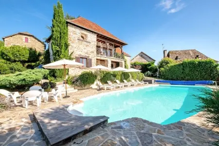 Location Maison à Altillac 6 personnes