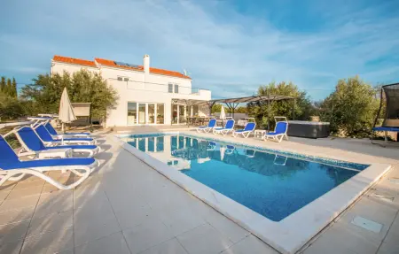 Location Maison à Radosinovci 12 personnes