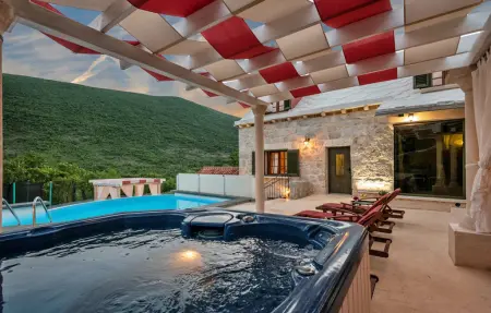 Location Maison à Podbablje Gornje 8 personnes