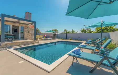 Location Maison à Gornje Rastane 4 personnes