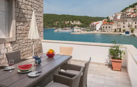 Location Maison à Pucisca 5 personnes