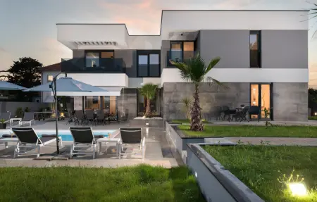 Location Maison à Zaton 10 personnes