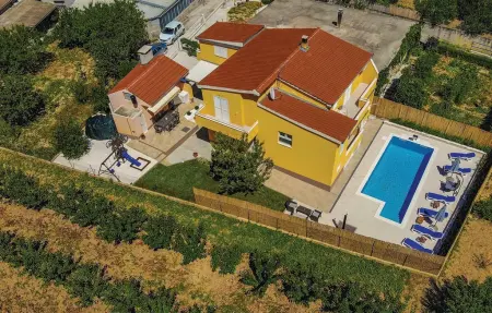 Location Maison à Kastel Luksic 12 personnes