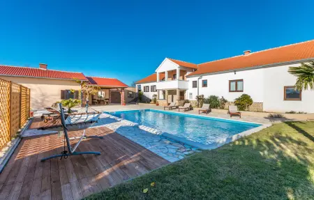 Location Maison à Miranje 12 personnes