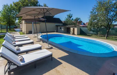 Location Maison à Donji Andrijevci 6 personnes