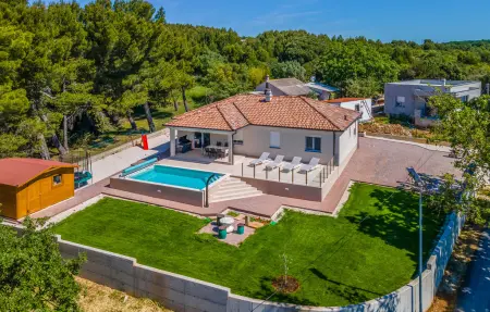 Location Maison à Medulin 8 personnes