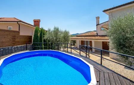 Location Maison à Veprinac 8 personnes