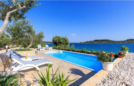 Location Maison à Okrug Gornji 8 personnes