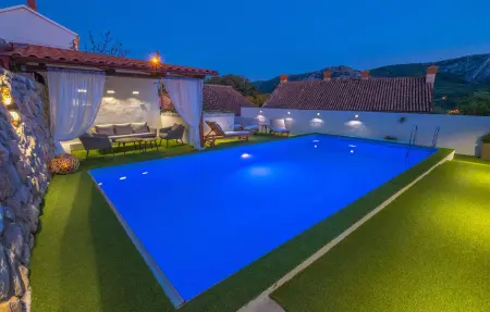 Location Maison à Tribalj 6 personnes