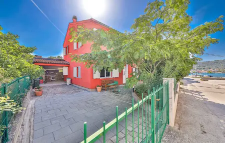 Location Maison à Vinisce 8 personnes