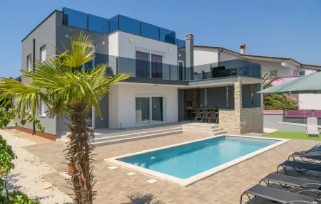 Location Maison à Liznjan 10 personnes