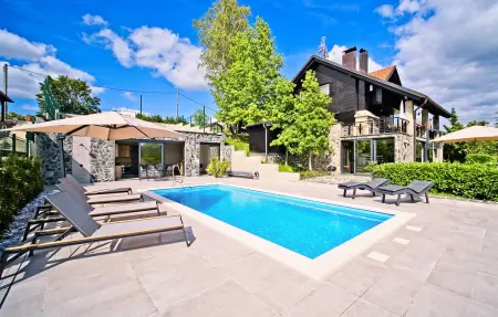 Location Maison à Karlovac 8 personnes