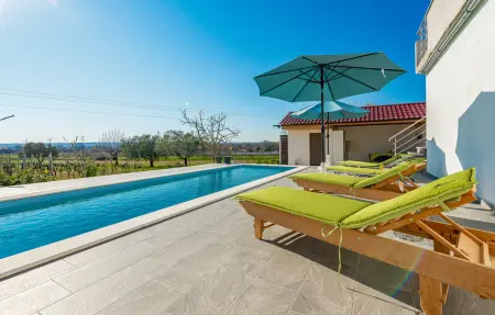 Location Maison à Galovac 7 personnes