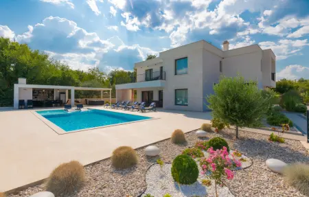 Location Maison à Grubine 10 personnes