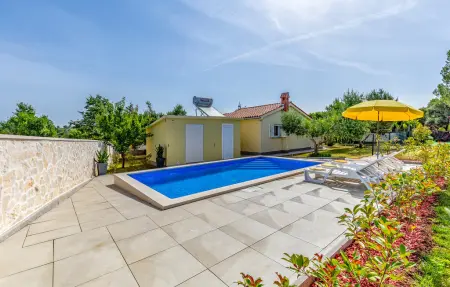 Location Maison à Pomer 4 personnes