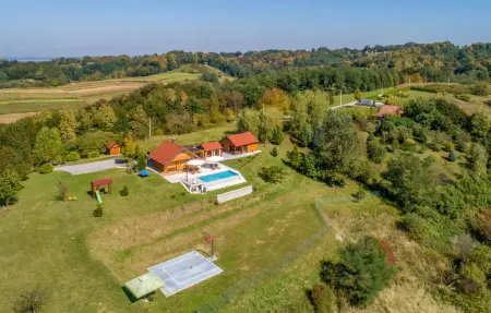 Location Maison à Lovrecan 6 personnes