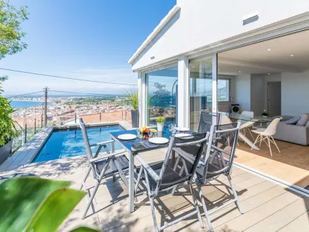 Location Maison à Roses 6 personnes