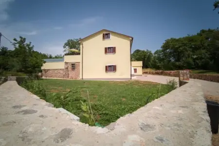 Location Maison à Risika 7 personnes