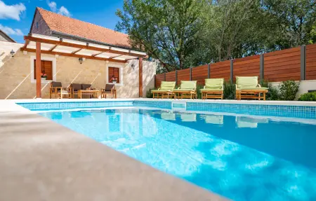 Location Maison à Dicmo 8 personnes