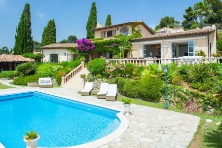 Location Villa à Vallauris 12 personnes
