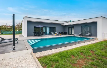 Location Maison à Zminj 6 personnes