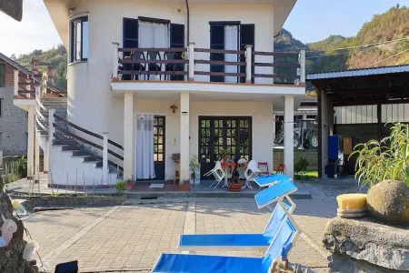 Location Maison à Vesime (AT) 5 personnes