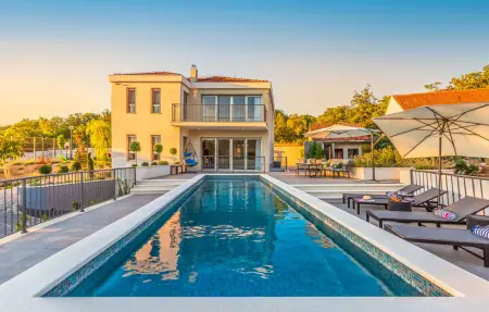 Location Maison à Dugopolje 8 personnes