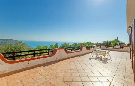 Location Maison à Mattinata 13 personnes