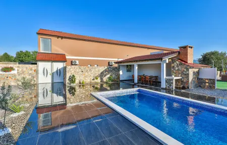 Location Maison à Ugljane 10 personnes