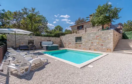 Location Maison à Trosti 4 personnes