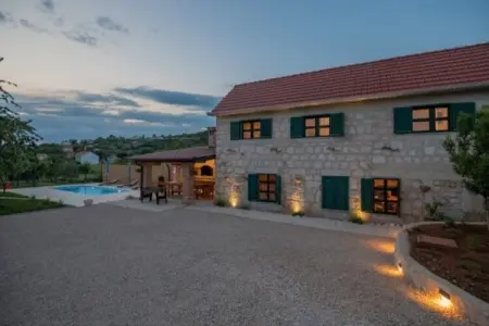 Location Maison à Imotski 8 personnes