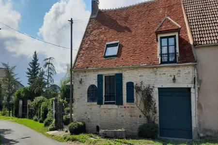 Location Maison à BREUGNON 8 personnes