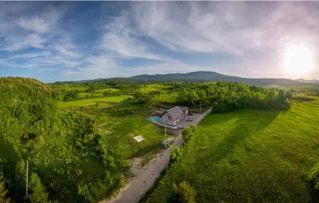 Location Maison à Plaski 8 personnes