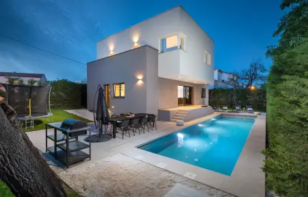 Location Maison à Pula 8 personnes