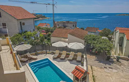 Location Maison à Razanj 10 personnes