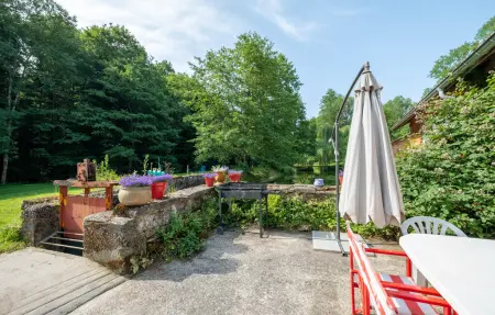 Location Maison à Escles 14 personnes