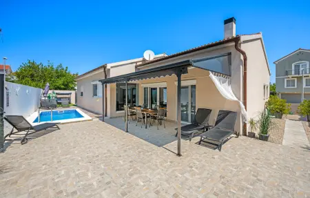 Location Maison à Vodice 8 personnes