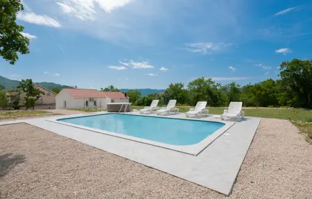 Location Maison à Zavojane 6 personnes