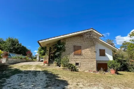 Location Maison à Marche 8 personnes