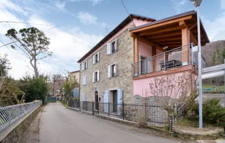 Location Maison à Burzanella 10 personnes