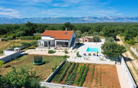 Location Maison à Vrsi 10 personnes