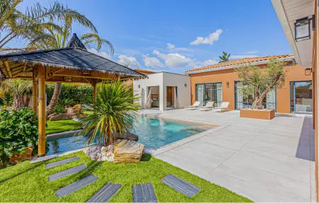 Location Maison à PUIMISSON 12 personnes