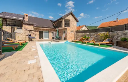 Location Maison à Gracac 6 personnes