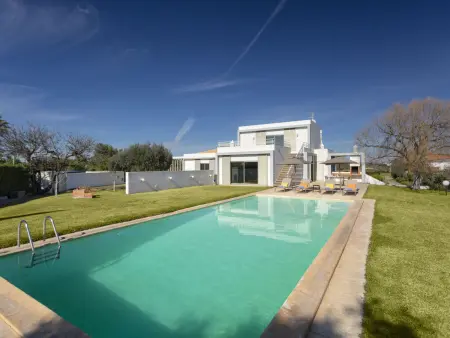 Location Villa à Porches 12 personnes