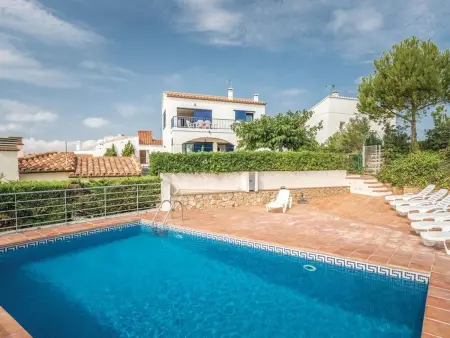 Location Maison à L'Escala 6 personnes